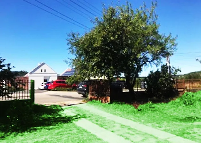 דירה A Festo Vendeghaza / The Painter's Zánka